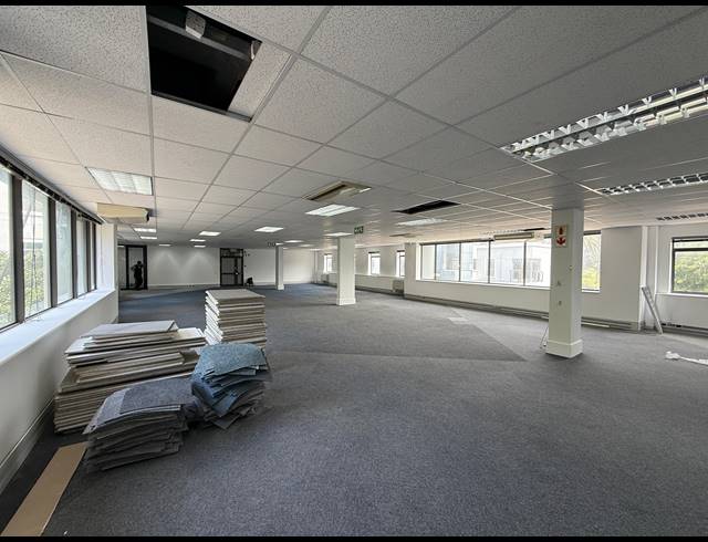 310M² OFFICE TO LET IN NEWLANDS